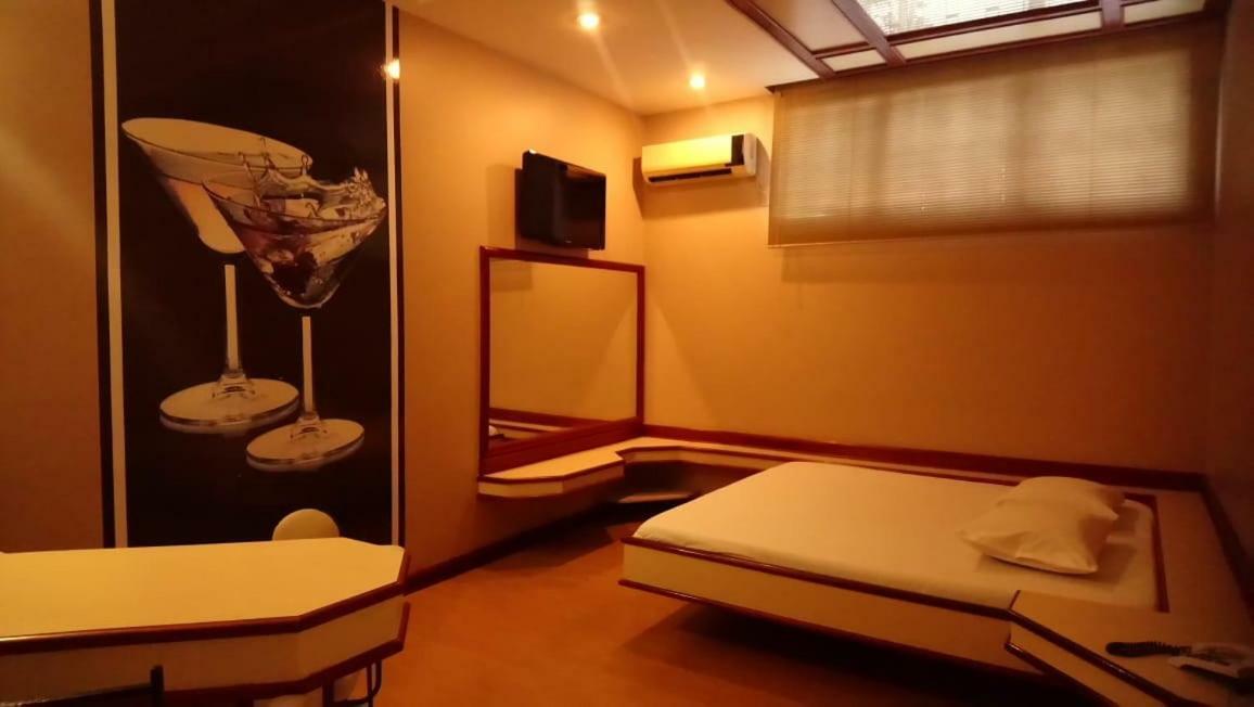 Pousada E Motel Blue Inn Cascavel  Exterior foto